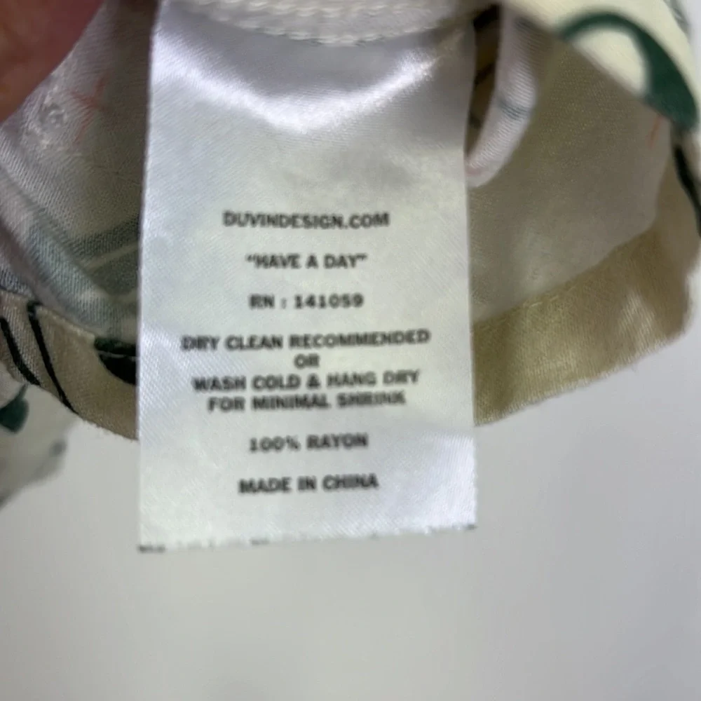 Duvin - Beige Taco Guacamole Fun Graphic Short Sleeve Button Up Size Small - Picture 9 of 12